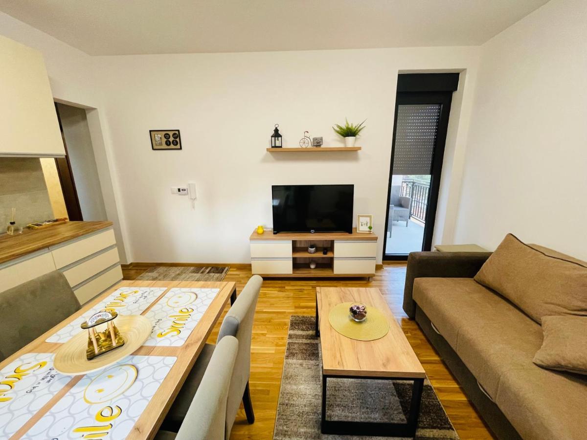 Lux Apartmani Vojinovic Zlatibor Exterior foto